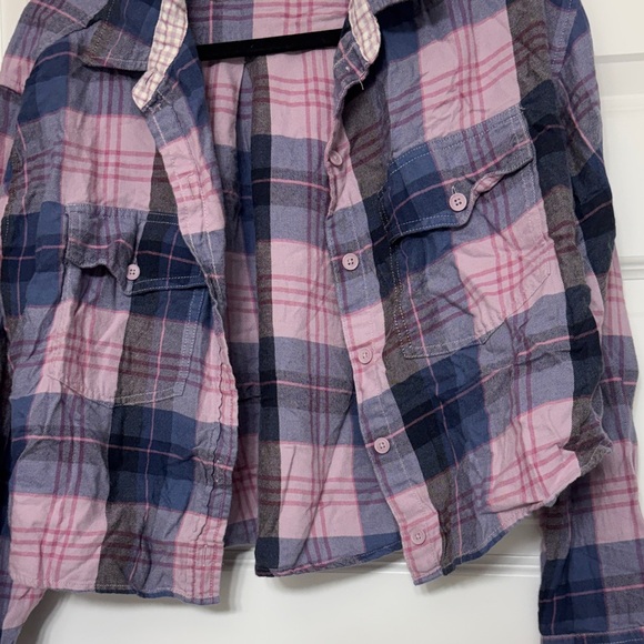 American Eagle Outfitters Pink and Purple Plaid Cropped Shirt - Picture 2 of 5